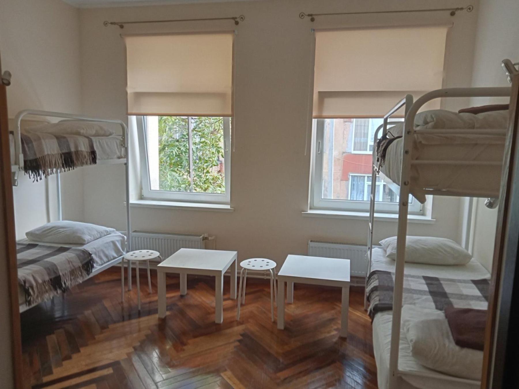 Hostel Iskra Lviv Kültér fotó