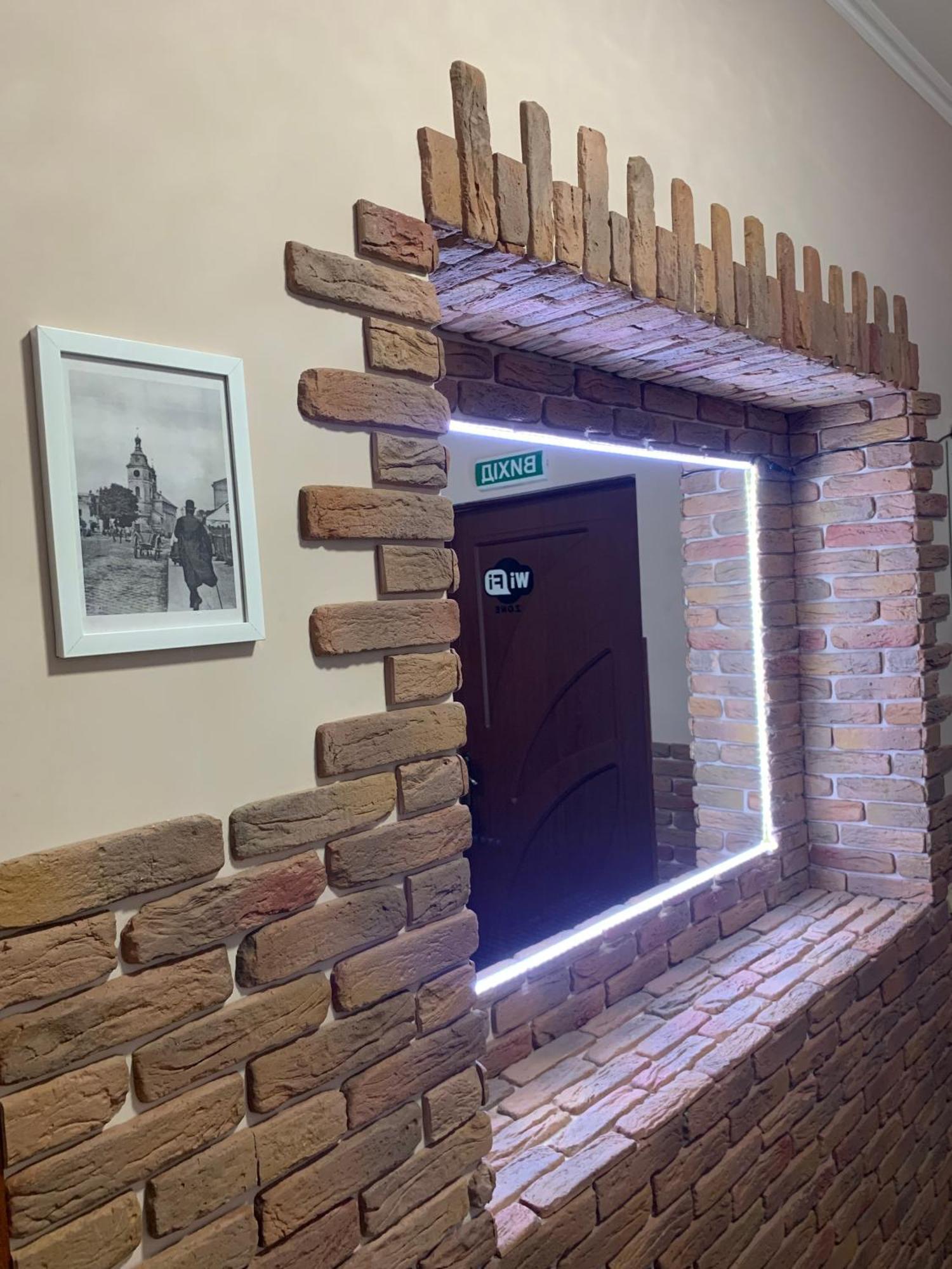 Hostel Iskra Lviv Kültér fotó